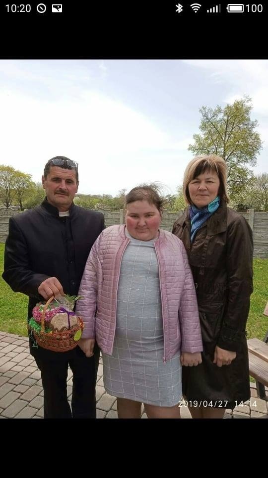 Новини Тернополя - фото з "Змалку Вікуся була здорова та весела, а зараз вже шість років бореться з раком": дівчинка із Чорткова потребує допомоги "Змалку Вікуся була здорова та весела, а зараз вже шість років бореться з раком": дівчинка із Чорткова потребує допомоги, фото №3 на сайті 20minut.ua