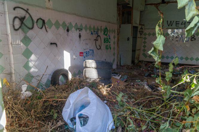 Новини Вінниці - фото з «Мене тут вкусив бомж» Фоторепортаж з найстрашнішої «заброшки» на Соборній «Мене тут вкусив бомж» Фоторепортаж з найстрашнішої «заброшки» на Соборній, фото №29 на сайті 20minut.ua