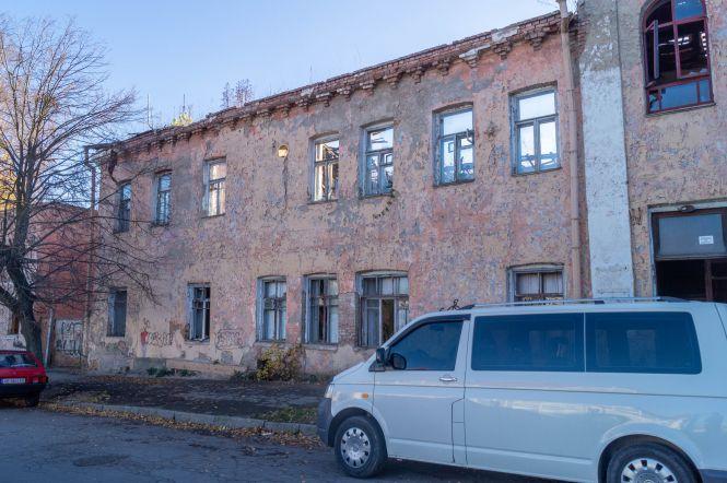 Новини Вінниці - фото з «Мене тут вкусив бомж» Фоторепортаж з найстрашнішої «заброшки» на Соборній «Мене тут вкусив бомж» Фоторепортаж з найстрашнішої «заброшки» на Соборній, фото №23 на сайті 20minut.ua