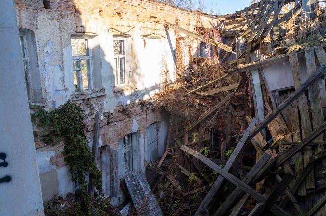 Новини Вінниці - фото з «Мене тут вкусив бомж» Фоторепортаж з найстрашнішої «заброшки» на Соборній «Мене тут вкусив бомж» Фоторепортаж з найстрашнішої «заброшки» на Соборній, фото №20 на сайті 20minut.ua