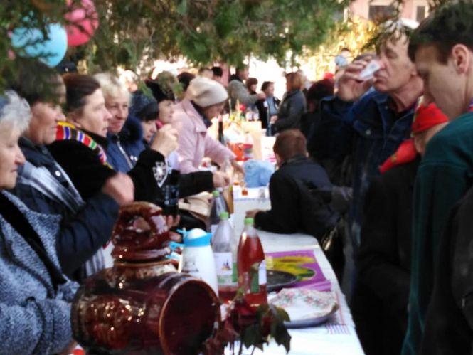 Новини Вінниці - фото з На фестиваль вина і голубців приїде депутат парламенту Молдови й артисти «юного орла» Поплавського На фестиваль вина і голубців приїде депутат парламенту Молдови й артисти «юного орла» Поплавського, фото №2 на сайті 20minut.ua