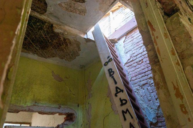 Новини Вінниці - фото з «Мене тут вкусив бомж» Фоторепортаж з найстрашнішої «заброшки» на Соборній «Мене тут вкусив бомж» Фоторепортаж з найстрашнішої «заброшки» на Соборній, фото №18 на сайті 20minut.ua