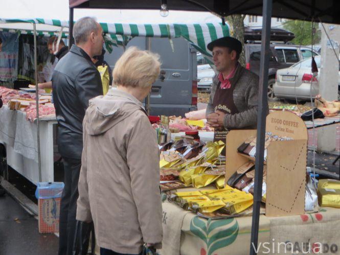 Новини Хмельницького - фото з На Прибузькій вирує сільськогосподарський ярмарок: що продають і за скільки На Прибузькій вирує сільськогосподарський ярмарок: що продають і за скільки, фото №6 на сайті vsim.ua