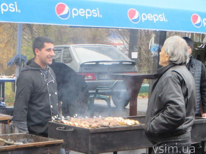 Новини Хмельницького - фото з На Прибузькій вирує сільськогосподарський ярмарок: що продають і за скільки На Прибузькій вирує сільськогосподарський ярмарок: що продають і за скільки, фото №8 на сайті vsim.ua