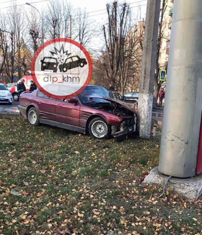 На Тернопільській зіштовхнулися Opel та BMW: є постраждалі (ФОТО), фото №1 на сайті vsim.ua