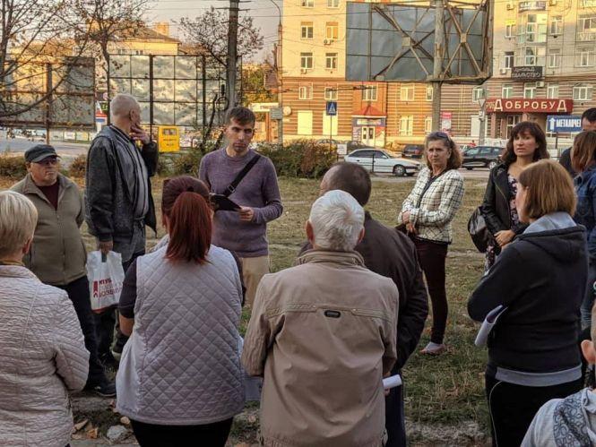 Новини Тернополя - фото з "Кримінальна" земля: кому знадобилася ділянка майже в самому центрі Тернополя "Кримінальна" земля: кому знадобилася ділянка майже в самому центрі Тернополя, фото №4 на сайті 20minut.ua