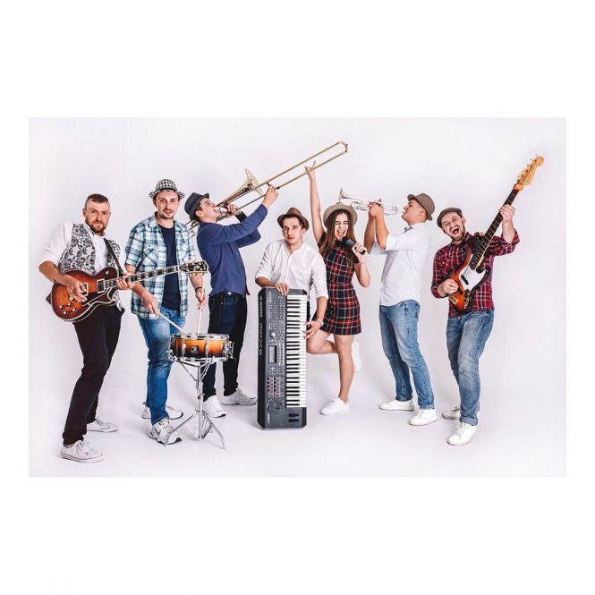 Новини Тернополя - фото з “Ми граємо так, щоб, коли народ заходив на танцпол, то йому було лінь йти на перекур”: гурт “Фа Мажор” “Ми граємо так, щоб, коли народ заходив на танцпол, то йому було лінь йти на перекур”: гурт “Фа Мажор”, фото №3 на сайті 20minut.ua