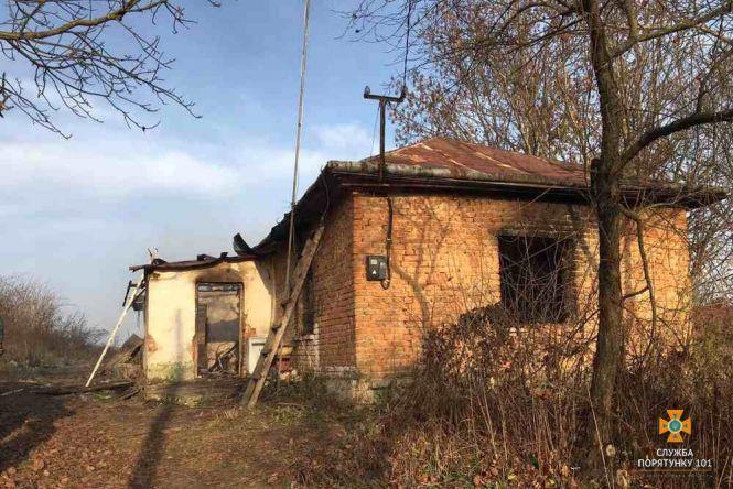 На Тернопільщині куріння в ліжку призвело до пожежі та загибелі людини, фото №1 на сайті 20minut.ua