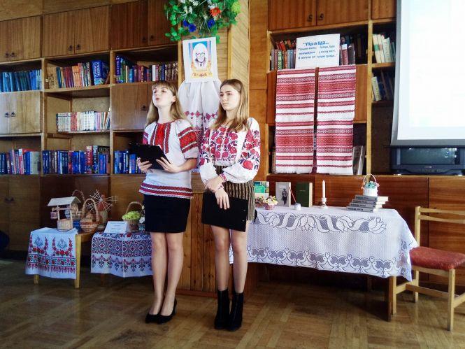 Новини Козятина - фото з Читали гуморески Остапа Вишні Читали гуморески Остапа Вишні, фото №1 на сайті 20minut.ua