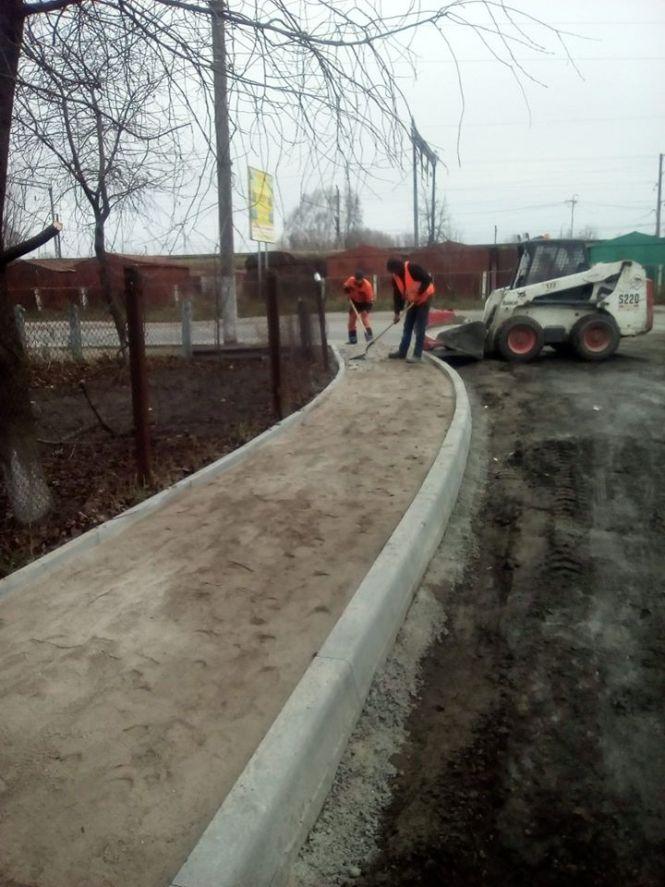 Новини Козятина - фото з В Козятині відновлюють паркувальний майданчик В Козятині відновлюють паркувальний майданчик, фото №1 на сайті 20minut.ua