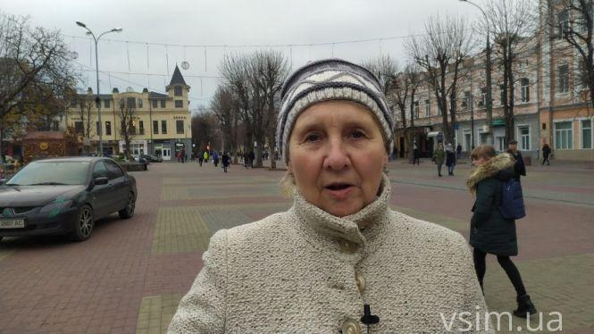 Новини Хмельницького - фото з “Нащо людей лякати катафалком”: як хмельничани реагували на акцію поліції у центрі міста “Нащо людей лякати катафалком”: як хмельничани реагували на акцію поліції у центрі міста, фото №4 на сайті vsim.ua