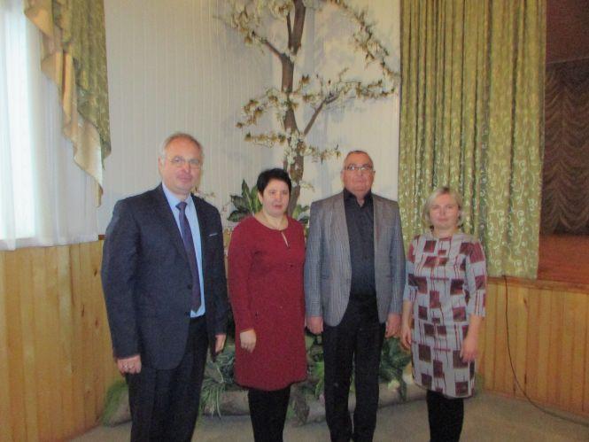 Новини Козятина - фото з Віктор Сагайда: «Не для того наші діди прадіди боронили землю, щоб продати її іноземцям» Віктор Сагайда: «Не для того наші діди прадіди боронили землю, щоб продати її іноземцям», фото №9 на сайті 20minut.ua