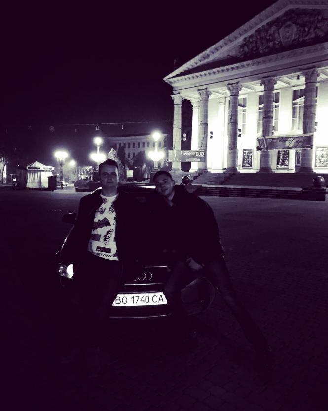 Новини Тернополя - фото з ТОП-10 листопадових фото на Театральному майдані (шукайте свою світлину з Instagram) ТОП-10 листопадових фото на Театральному майдані (шукайте свою світлину з Instagram), фото №7 на сайті 20minut.ua