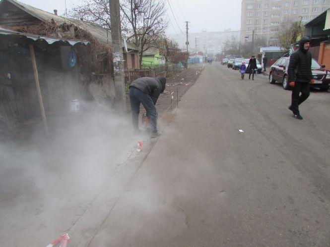 Новини Козятина - фото з Фото-відео дня: в центрі міста роблять тротуар Фото-відео дня: в центрі міста роблять тротуар, фото №2 на сайті 20minut.ua