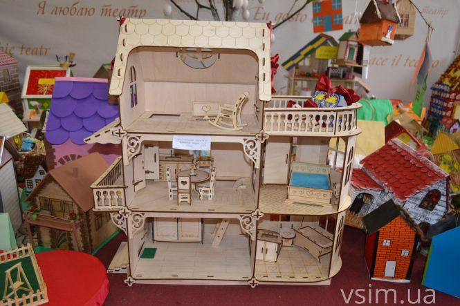 Іграшкові будиночки та дитячі фото: яким був форум для сиріт у Хмельницькому (ФОТО, ВІДЕО), фото №7 на сайті vsim.ua