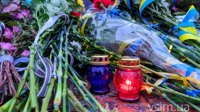 Новини Хмельницького - фото з Сотні хмельничан поклали квіти до меморіалу Героям Небесної Сотні (ФОТО) Сотні хмельничан поклали квіти до меморіалу Героям Небесної Сотні (ФОТО), фото №11 на сайті vsim.ua