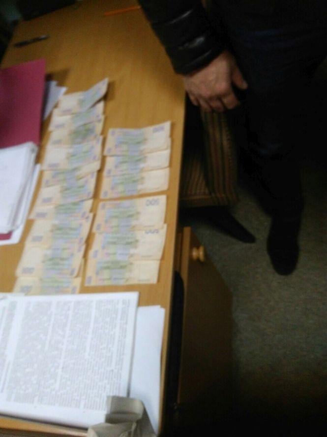 На хабарі попався начальник однієї із залізничних станцій області, фото №3 на сайті 20minut.ua