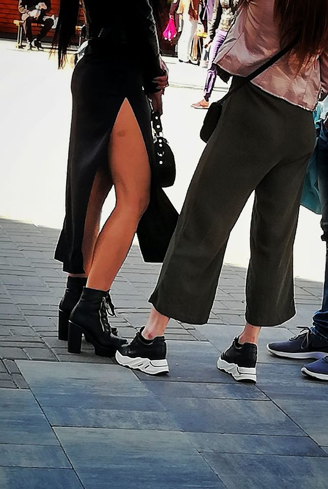 Новини Хмельницького - фото з Хмельничанин фотографує ноги незнайомців та викладає їх у соцмережі Світлина від Sergiy Aniskov.