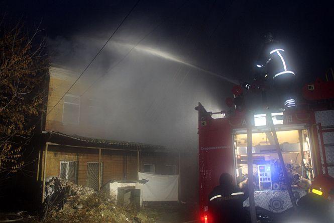 Новини Хмельницького - фото з У центрі Старокостянтинова сталася масштабна пожежа: евакуювали два десятка людей (ФОТО, ВІДЕО) У центрі Старокостянтинова сталася масштабна пожежа: евакуювали два десятка людей (ФОТО, ВІДЕО), фото №4 на сайті vsim.ua