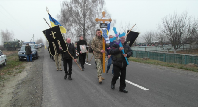 Новини Хмельницького - фото з На Хмельниччині поховали загиблого на Сході 24-річного Богдана Шацького На Хмельниччині поховали загиблого на Сході 24-річного Богдана Шацького, фото №2 на сайті vsim.ua