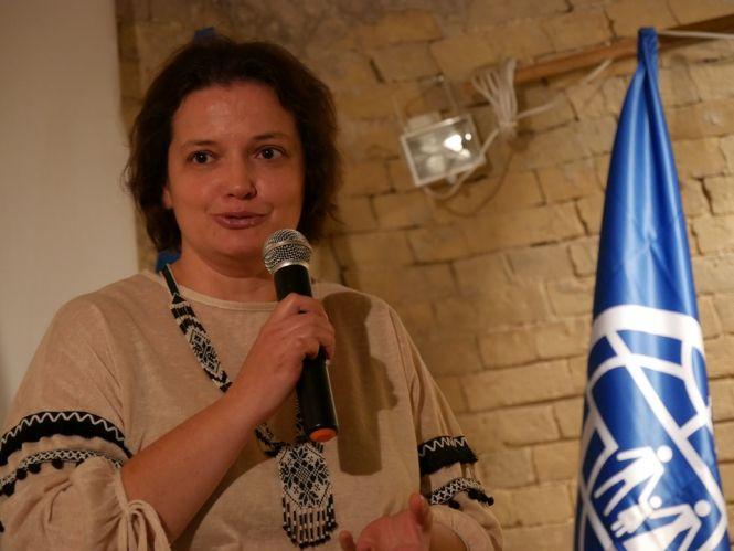 Новини Вінниці - фото з «Будемо жити!» Волонтерка, чий роман рекомендує ВВС, у суботу у Вінниці покаже свою «Доцю» «Будемо жити!» Волонтерка, чий роман рекомендує ВВС, у суботу у Вінниці покаже свою «Доцю», фото №2 на сайті 20minut.ua