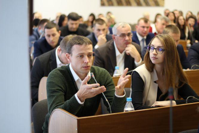 Новини Вінниці - фото з З відписками на петиції пропонували боротися активісти. Міська рада ухвалила свій план З відписками на петиції пропонували боротися активісти. Міська рада ухвалила свій план, фото №2 на сайті 20minut.ua