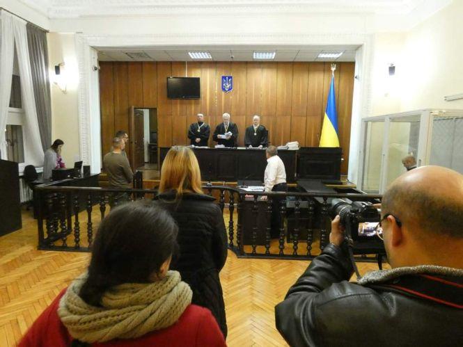 Новини Вінниці - фото з Майор, який знімав свою дочку в порно, хотів вийти з СІЗО під домашній арешт. Не пустили Майор, який знімав свою дочку в порно, хотів вийти з СІЗО під домашній арешт. Не пустили, фото №1 на сайті 20minut.ua