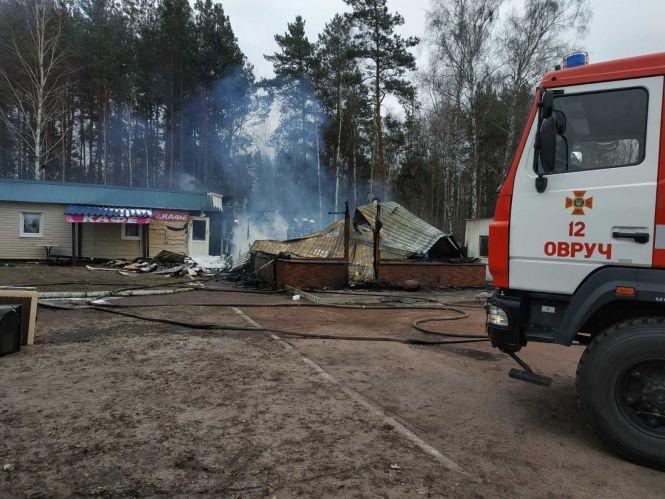 В Овруцькому районі вщент вигоріло кафе-бар, фото №2 на сайті 20minut.ua