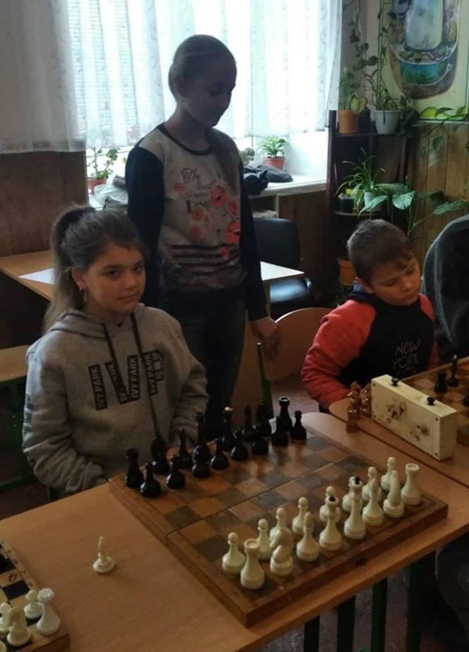 Новини Козятина - фото з Переможці шахового турніру до Дня Гідності та Свободи у Махнівці Переможці шахового турніру до Дня Гідності та Свободи у Махнівці, фото №1 на сайті 20minut.ua