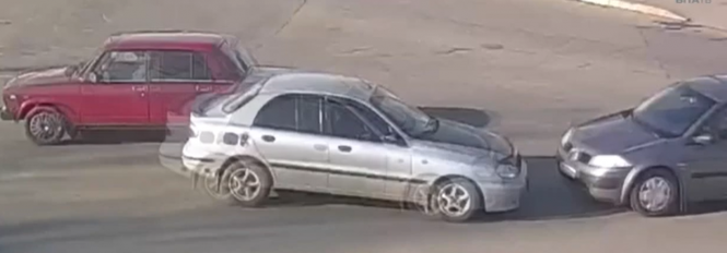 Вінниця 1 грудня: пожежа на території колишнього кінотеатру «Росія» та ДТП з тролейбусом, фото №2 на сайті 20minut.ua