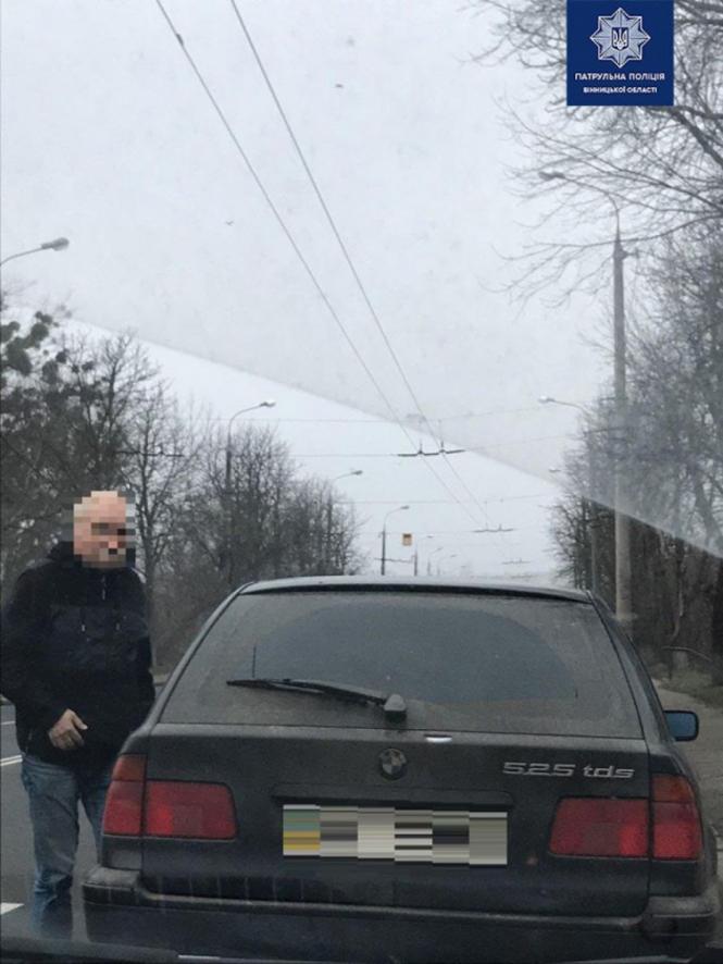 На стаціонарному посту «Махнівка»  попалися водії з підробленими документами, фото №1 на сайті 20minut.ua