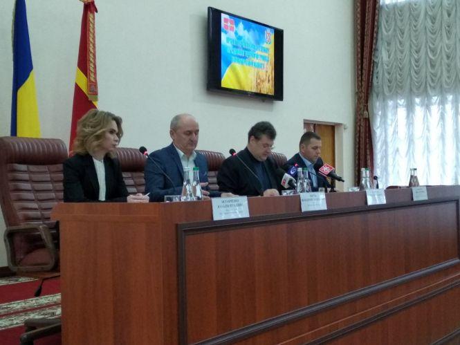 У Житомирі запрацювала робоча група з розробки проєкту перспективного плану об'єднання територіальних громад області, фото №1 на сайті 20minut.ua