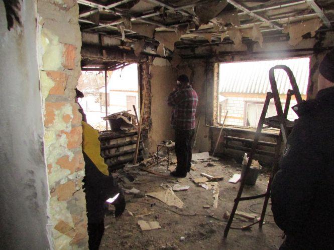 Новини Козятина - фото з В селі Козятин у подружжя Миколюків обгоріла хата. Просять допомогти В селі Козятин у подружжя Миколюків обгоріла хата. Просять допомогти, фото №4 на сайті 20minut.ua