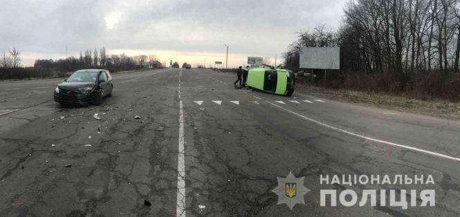 Новини Вінниці - фото з Перекинуті авто та ДТП на «зебрі». Минулої доби в аваріях постраждало 4 людини Перекинуті авто та ДТП на «зебрі». Минулої доби в аваріях постраждало 4 людини, фото №2 на сайті 20minut.ua