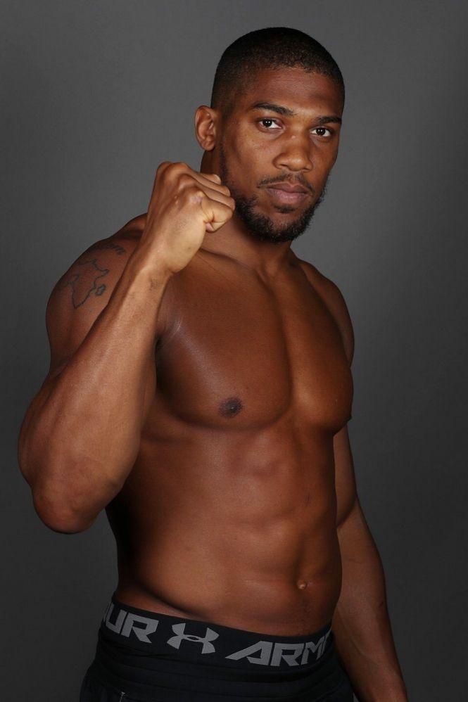 Новини Вінниці - фото з Олександр Усик готовий назвати ім'я свого наступного суперника (Прес-служба «Інтер») Олександр Усик готовий назвати ім'я свого наступного суперника (Прес-служба «Інтер»), фото №1 на сайті 20minut.ua