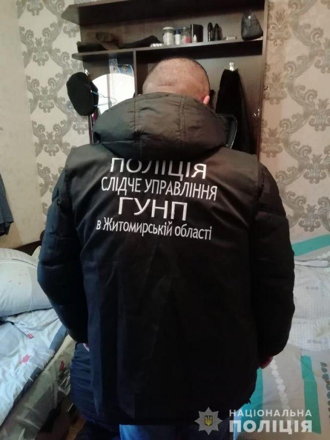 На Житомирщині правоохоронці проводять слідчі дії на лісопереробних підприємствах, фото №2 на сайті 20minut.ua