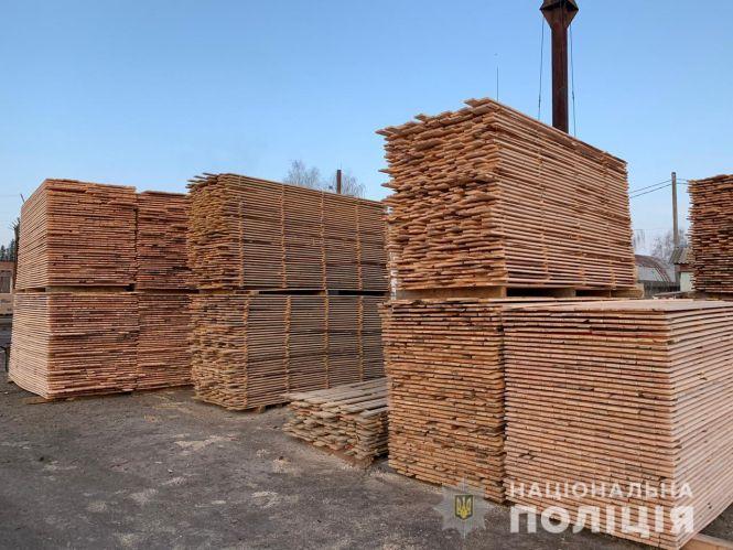 На Житомирщині правоохоронці проводять слідчі дії на лісопереробних підприємствах, фото №1 на сайті 20minut.ua