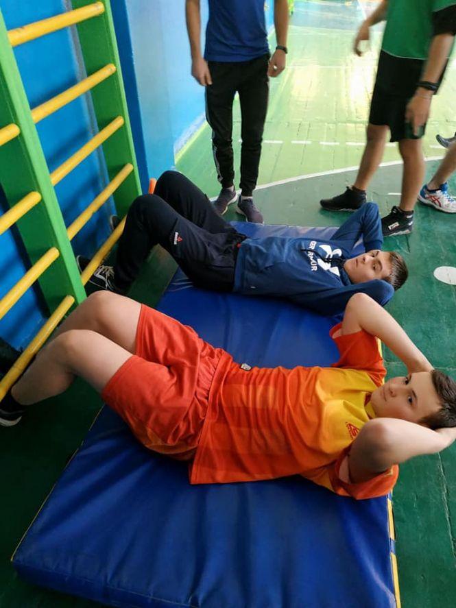 Новини Козятина - фото з В «школі-гімназії-дитячий садок» змагалися «Нумо хлопці» В «школі-гімназії-дитячий садок» змагалися «Нумо хлопці», фото №2 на сайті 20minut.ua