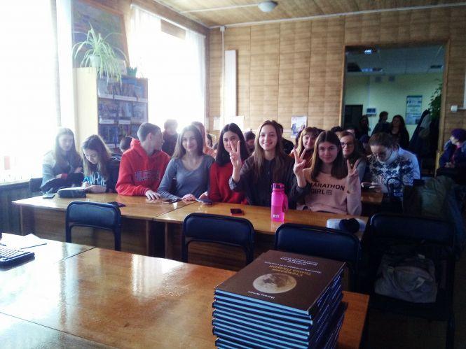 Новини Козятина - фото з «Стежками Тимка Падури»: як знахідка на кладовищі вилилася у велике дослідження «Стежками Тимка Падури»: як знахідка на кладовищі вилилася у велике дослідження, фото №4 на сайті 20minut.ua