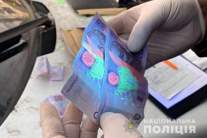 Новини Хмельницького - фото з Затримали чоловіка, який продавав наркотики у Хмельницькому  (ФОТО) Затримали чоловіка, який продавав наркотики у Хмельницькому  (ФОТО), фото №2 на сайті vsim.ua