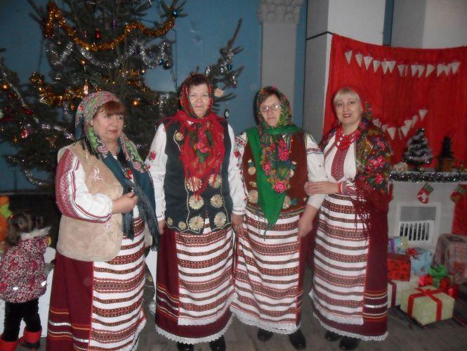 Новини Козятина - фото з День Української Хустки: підбірка найколоритніших світлин з нашого сайту День Української Хустки: підбірка найколоритніших світлин з нашого сайту, фото №17 на сайті 20minut.ua