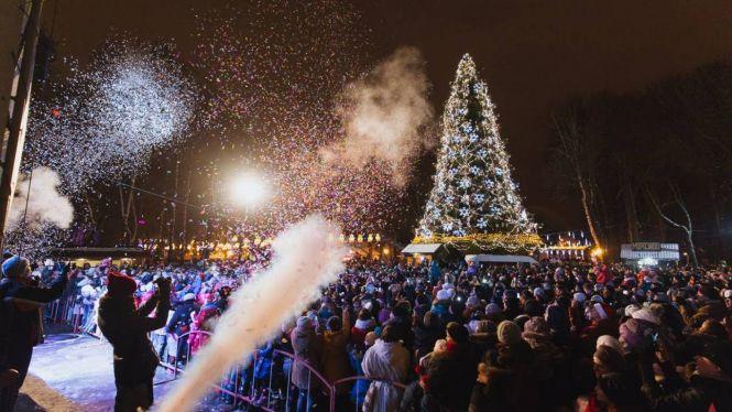 Як виглядатимуть ялинки в Житомирі, Вінниці, Києві та Львові, фото №1 на сайті 20minut.ua