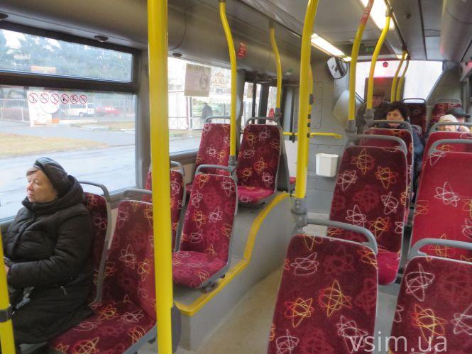 На маршрут №2 виїхали нові автобуси. Як вони виглядають всередині (ФОТО, ВІДЕО), фото №8 на сайті vsim.ua