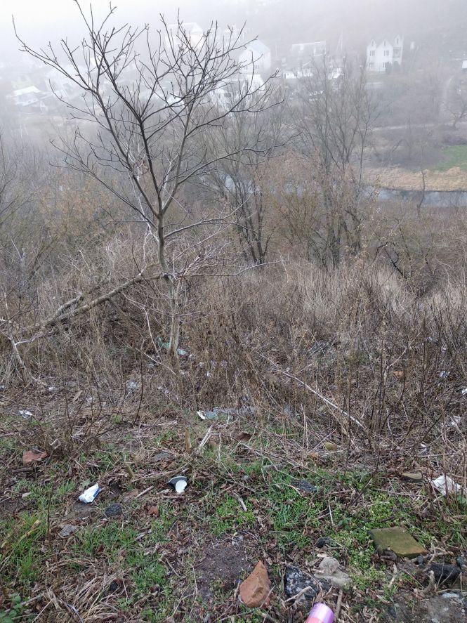 Смітник у центрі міста. Фотофакт, фото №2 на сайті 20minut.ua