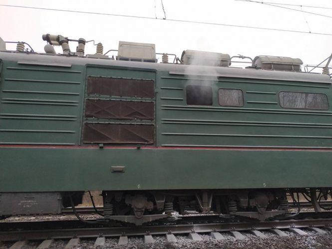 Під Козятином спалахнув електровоз. Загоряння гасили три екіпажі пожежників, фото №2 на сайті 20minut.ua