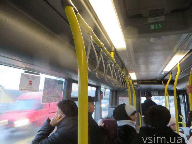 На маршрут №2 виїхали нові автобуси. Як вони виглядають всередині (ФОТО, ВІДЕО), фото №5 на сайті vsim.ua