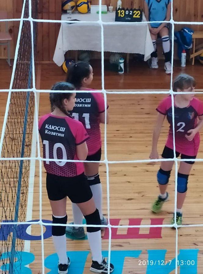 Козятинські волейболістки змагалися в новій формі, фото №2 на сайті 20minut.ua