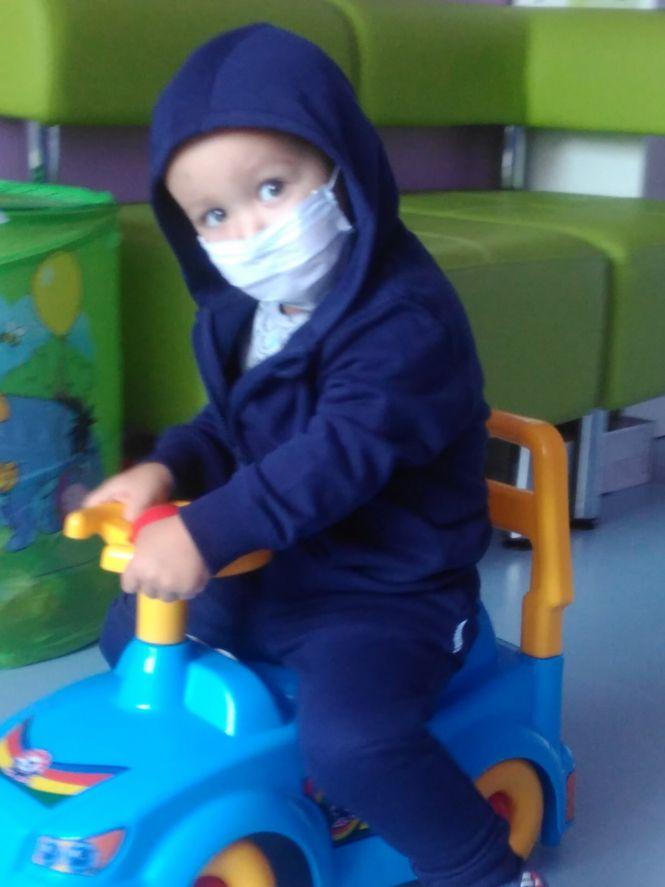 “Такого випадку ще не було у світі”: у 2-річного Діми з Хмельницького виявили рідкісну хворобу, фото №1 на сайті vsim.ua