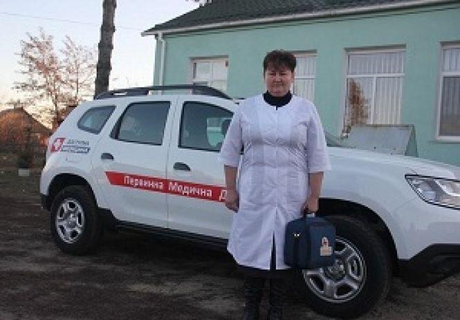 «Доступна медицина»: три Renault закупили для сімейних лікарів з Калинівського району, фото №1 на сайті 20minut.ua