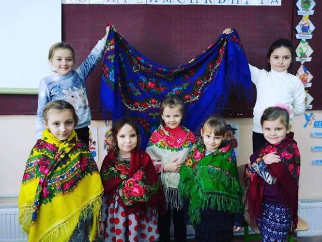 Новини Козятина - фото з День Української Хустки: підбірка найколоритніших світлин з нашого сайту День Української Хустки: підбірка найколоритніших світлин з нашого сайту, фото №9 на сайті 20minut.ua